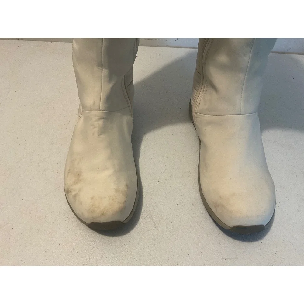 Patagonia Fiona Natural White Quilted PrimaLoft Winter Boots Womens 7.5 T50862
